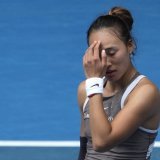 Zheng Qinwen a été sortie dès le 2e tour à Melbourne KEYSTONE/AP/Asanka Brendon Ratnayake
